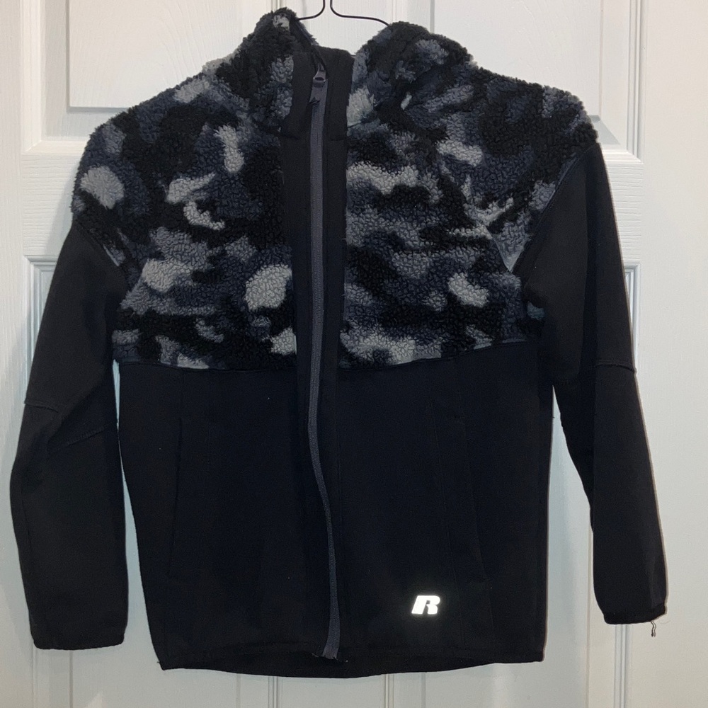 Russell Youth Large Full Zip Fleece Jacket Black & Gray Camo Pockets Like New